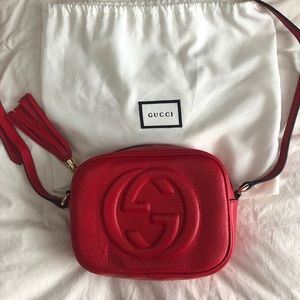 GUCCI - Red soho small disco bag